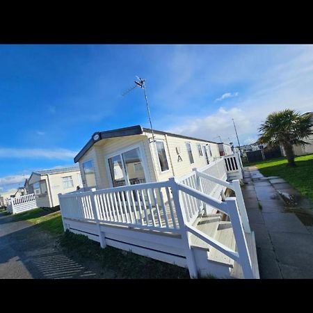 Caravan Chestnut Apart otel Meliden Dış mekan fotoğraf